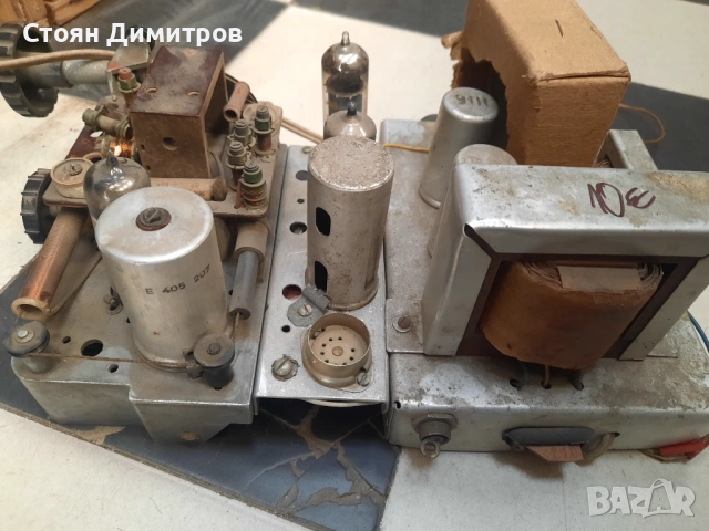 Лампово шаси от радиоприемник, снимка 4 - Радиокасетофони, транзистори - 54721802