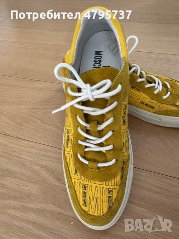 Love Moschino 42 номер, снимка 2 - Кецове - 54193854