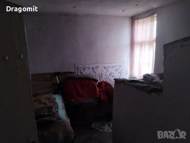 Къща с двор и плевня в кв. на гр. Трявна , снимка 14 - Къщи - 53975812