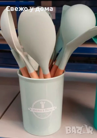 Комплект кухненски прибори 11 бр. в кръгла поставка., снимка 2 - Прибори за хранене, готвене и сервиране - 54170858
