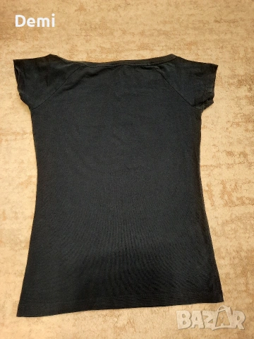 Тъмносиня тениска на Armani, снимка 2 - Тениски - 54968422