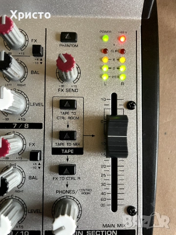 Аудио миксер Behringer UB1002, снимка 3 - Ресийвъри, усилватели, смесителни пултове - 54279059
