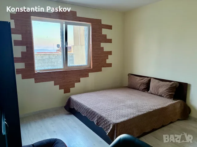 Къща с голям двор, веранда и прекрасна гледка в Каблешково, снимка 2 - Къщи - 55646987