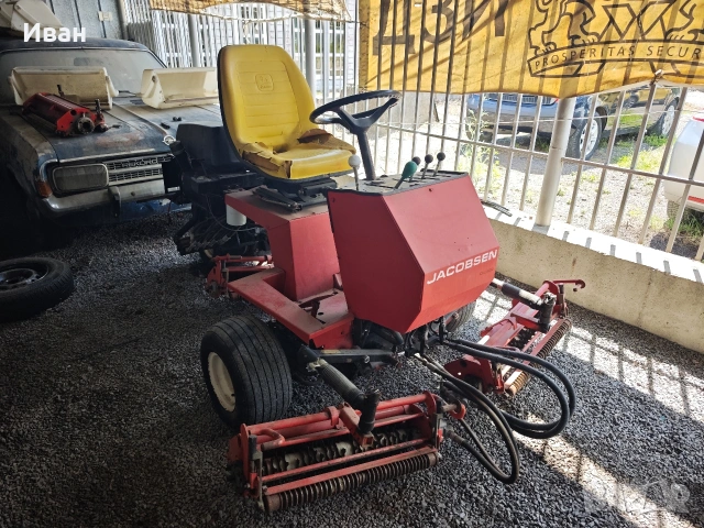 Тракторна косачка дизел JACOBSEN KUBOTA, снимка 9 - Селскостопанска техника - 54890846