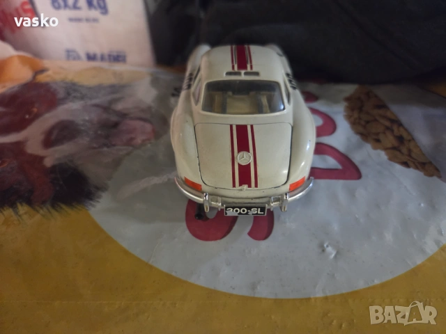 Burago Italy 1:24 Mercedes, снимка 3 - Колекции - 54217922