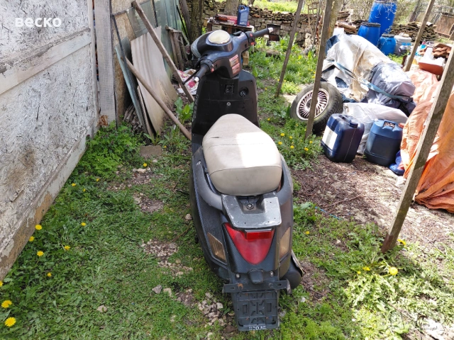 Продавам скутер 2012 внос холандия, снимка 2 - Мотоциклети и мототехника - 54203734