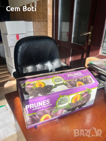 Изсушени сини сливи