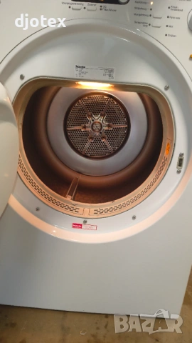 Сушилня Miele въздуховодна, снимка 4 - Сушилни - 54575966
