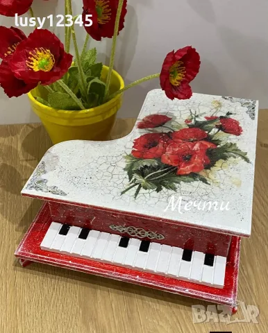 Кутия във формата на пиано🌺