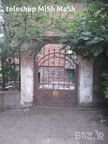 Продавам двуетажна масивна къща с двор от собственик, снимка 15 - Къщи - 55402613