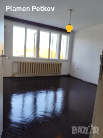 Продава се триетажна къща  с гараж 300 кв. м. в гр Бяла в съседство с гр. Обзор  , снимка 12 - Къщи - 55511188
