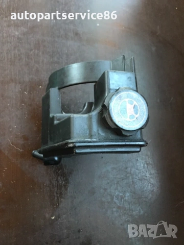 Резервоар за хидравлична помпа за Citroen Xsara Picasso Petrol (2002) 26079884