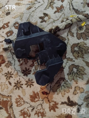 клучалка за Audi 80 B4, снимка 2 - Части - 54581528