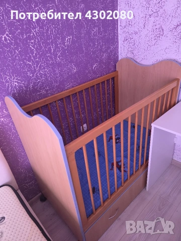 Продава се ново детско легло с матрак - д.120 на ш.70,мобилно. 
