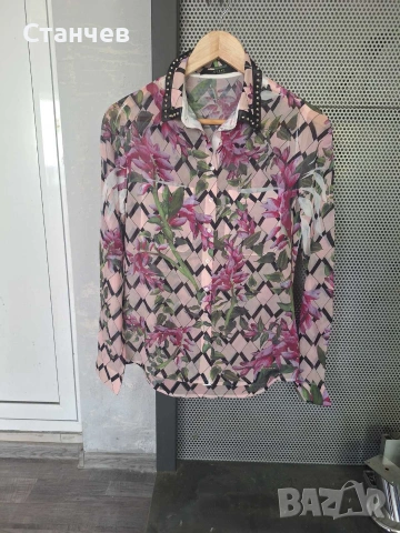 Оригинална дамска риза GUESS - Размер XS - Като нова!
