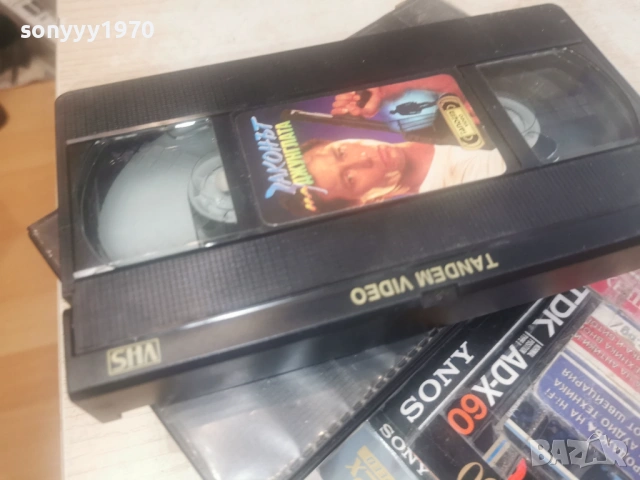 ЗАКОНЪТ НА ДЖУНГЛАТА-ORIGINAL VHS 02061851L1, снимка 4 - Други жанрове - 54753856