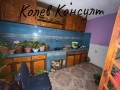 продавам две двуетажни къщи в един общ двор в село Навъсен, община Симеоновград, снимка 3