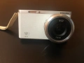 Samsung NX Mini 20.5MP Digital Camera-(Фотоапарат), снимка 1