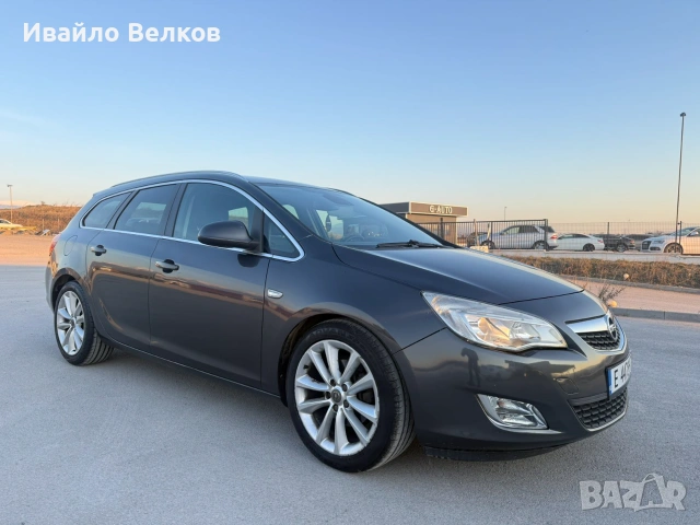 Opel Astra Sport tourer , снимка 3 - Автомобили и джипове - 55041296