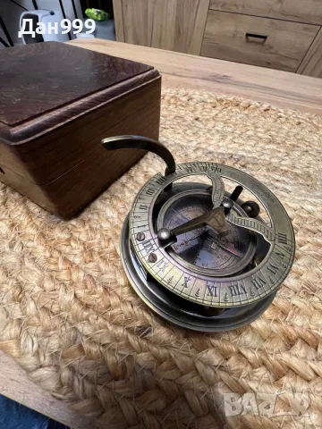 Компас със слънчев часовник Gilbert & Sons, снимка 7 - Морски сувенири - 55356436