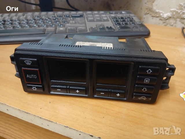 Панел климатроник за Ауди А3 8L0 820 043 M / 5HB 007 608-10