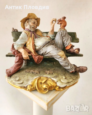 Порцеланова фигура Capodimonte, снимка 2 - Антикварни и старинни предмети - 54540994
