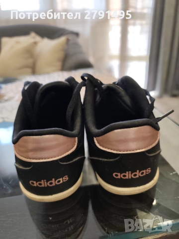 Adidas маратонки , снимка 3 - Маратонки - 54179419