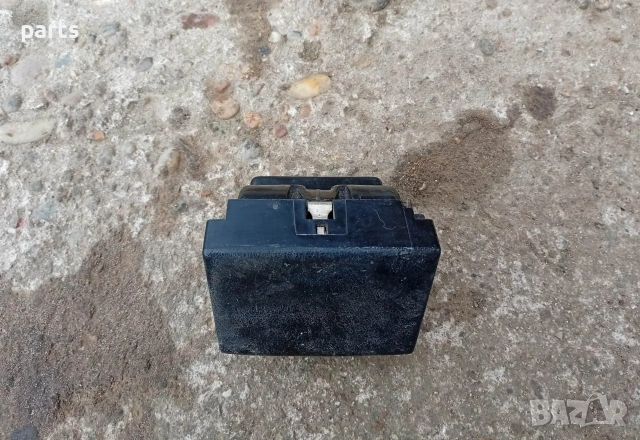 Пепелник VW Пасат 3 - 357857962, снимка 3 - Части - 54085664