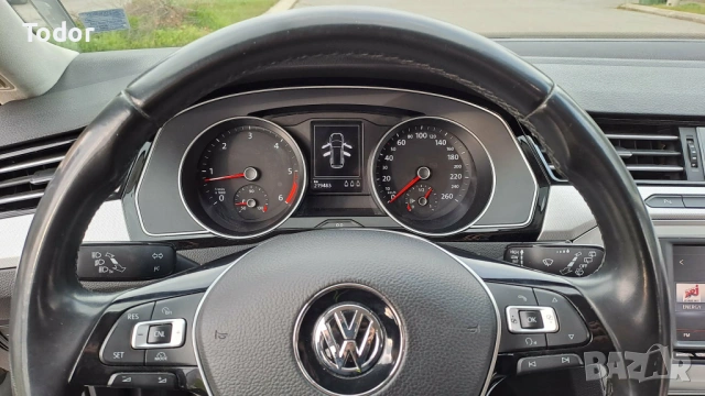 VW Passat B8 1.6 TDI, снимка 14 - Автомобили и джипове - 54175502