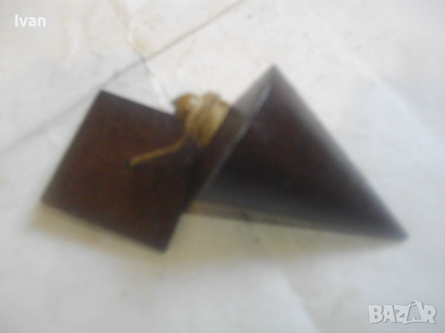 ОРИГИНАЛЕН МЕСИНГОВ СТРОИТЕЛЕН ГОЛЯМ ОТВЕС С КАНАП И ДЪРЖАЧ СТАРО КАЧЕСТВО НЕМСКИ ПРОФЕСИОНАЛЕН, снимка 13 - Други инструменти - 54196709