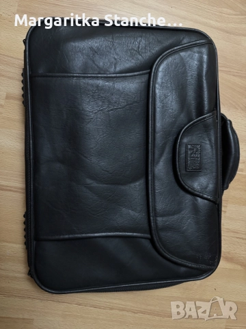 Чанти за лаптоп Bugatti / Case Logic