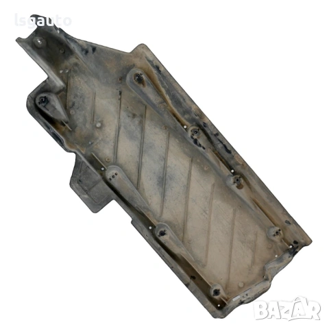 Дясна кора под купе AUDI A1 (8X) 2010-2018 ID: 161188 ОЕМ № 6R0825202, снимка 2 - Части - 54774000