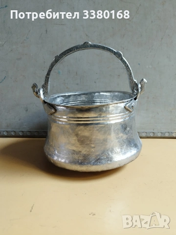 малко медно бакърче много атрактивно