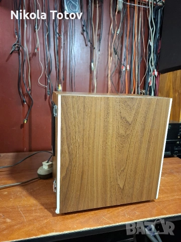 Продава се ролков магнетофон Akai 1721W. 
