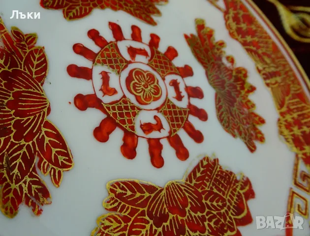 Китайска порцеланова чиния Qianlong Nian Zhi,злато. , снимка 2 - Антикварни и старинни предмети - 55363739