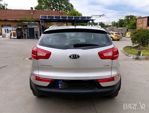 Kia Sportage 2.0 diesel , снимка 6 - Автомобили и джипове - 55411725