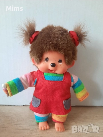 Рядка винтидж кукла Мончичи (Monchhichi Rainbow Girl) от 80-те, снимка 2 - Антикварни и старинни предмети - 54727604