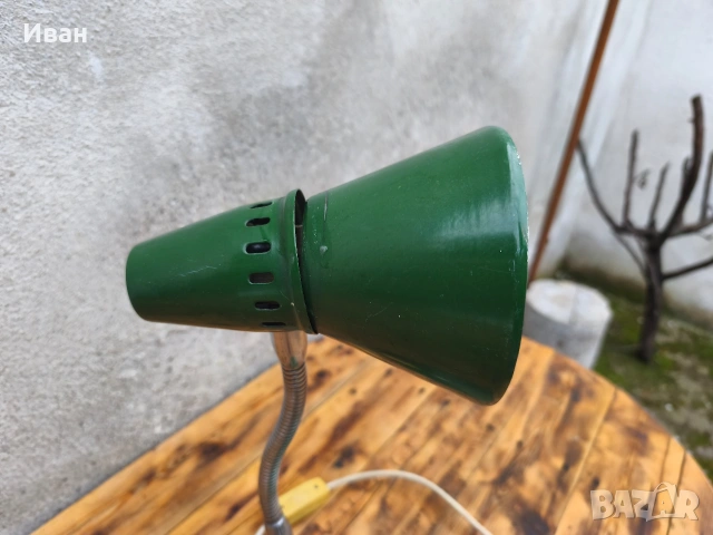 Соц индустриална настолна лампа , снимка 9 - Настолни лампи - 54103690