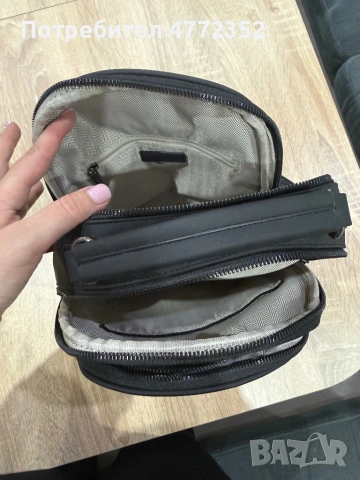 Дамска раничка, снимка 4 - Раници - 53979147