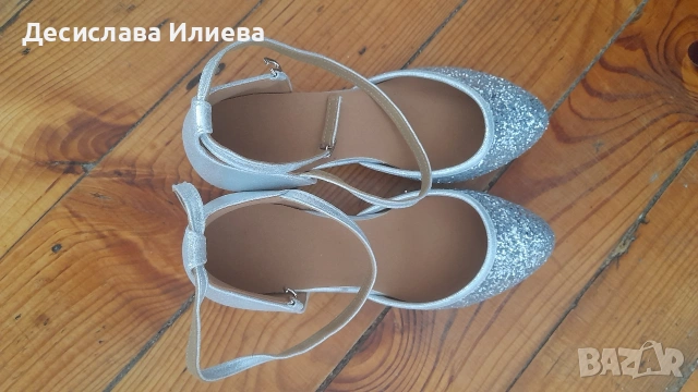 Сребристи дамски обувки, снимка 3 - Дамски елегантни обувки - 54673838