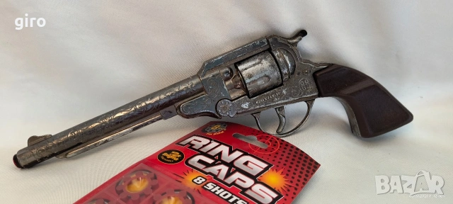 Стар метален пистолет с капси – Точно копие на Colt Peacemaker (Миротворец), снимка 3 - Колекции - 55174064
