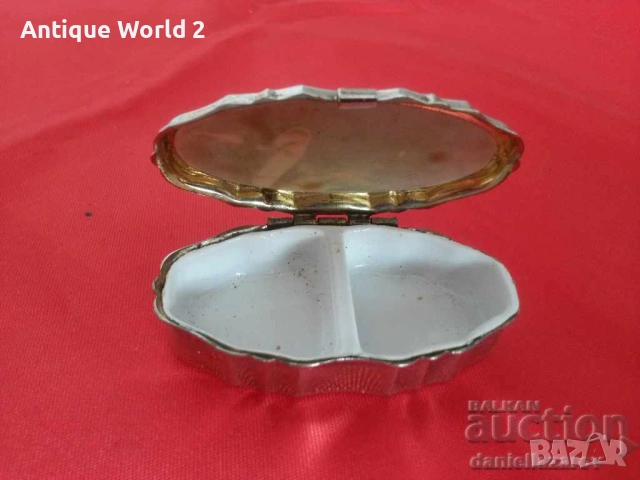 Стара Метална Кутийка за Хапчета , Емфие, снимка 3 - Антикварни и старинни предмети - 54308011