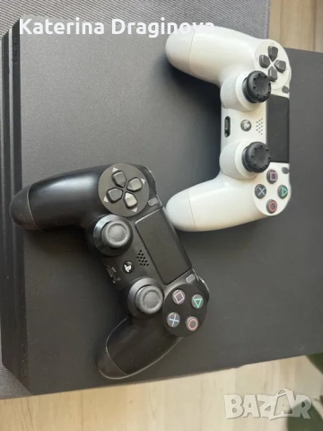 Sony PlayStation 4 Pro 1 TB, снимка 2 - PlayStation конзоли - 55055897