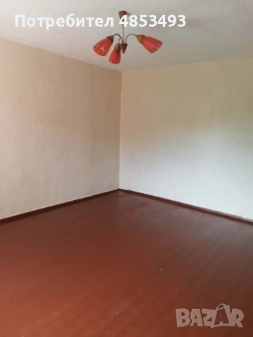 Продавам къща с дворно място, снимка 2 - Къщи - 54862281
