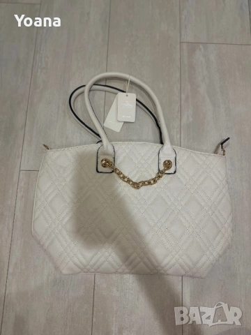 Чисто нова дамска чанта