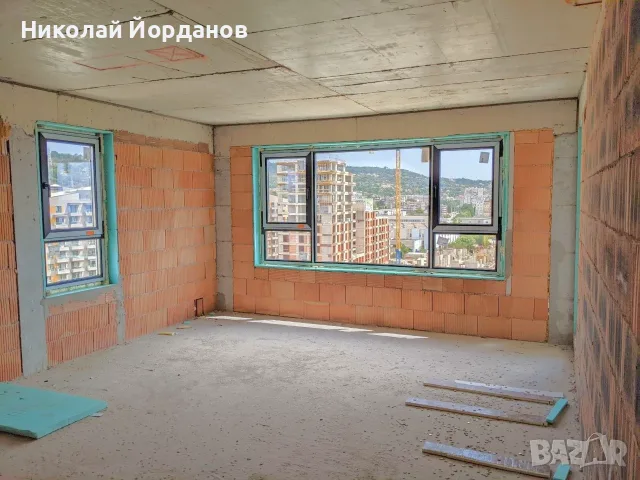 Слънчев Тристаен Апартамент С Нескриваема Панорама - Акт 14, снимка 3 - Апартаменти - 52520719