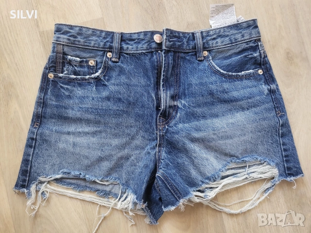 Дънкови панталони Stradivarius, снимка 4 - Къси панталони и бермуди - 54985587