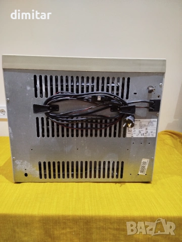 Хладилник DOMETIC - 12 V/ 220 V/ GAS, снимка 7 - Хладилни чанти - 55223750