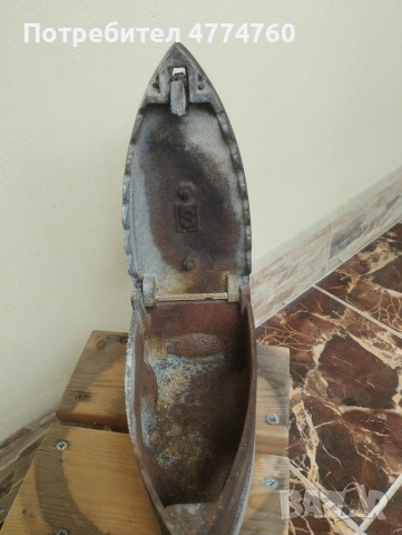 Старинна ютия на жар , снимка 4 - Антикварни и старинни предмети - 54279390