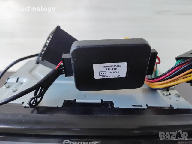 Мултимедия Pioneer AVH-X8500BT – Пълен комплект за БМВ Е46 с М волан, снимка 4 - Навигация за кола - 55302366